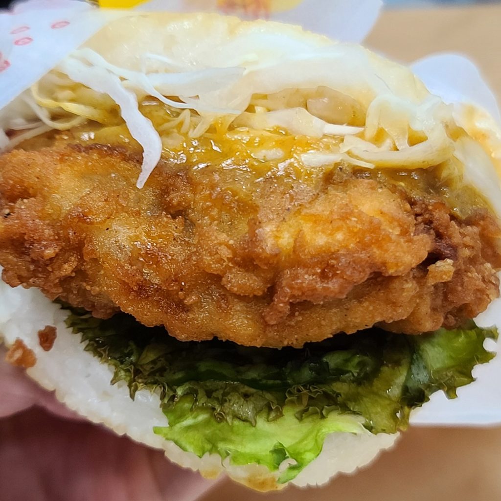 MOS BURGER 南洋咖哩雞腿珍珠堡