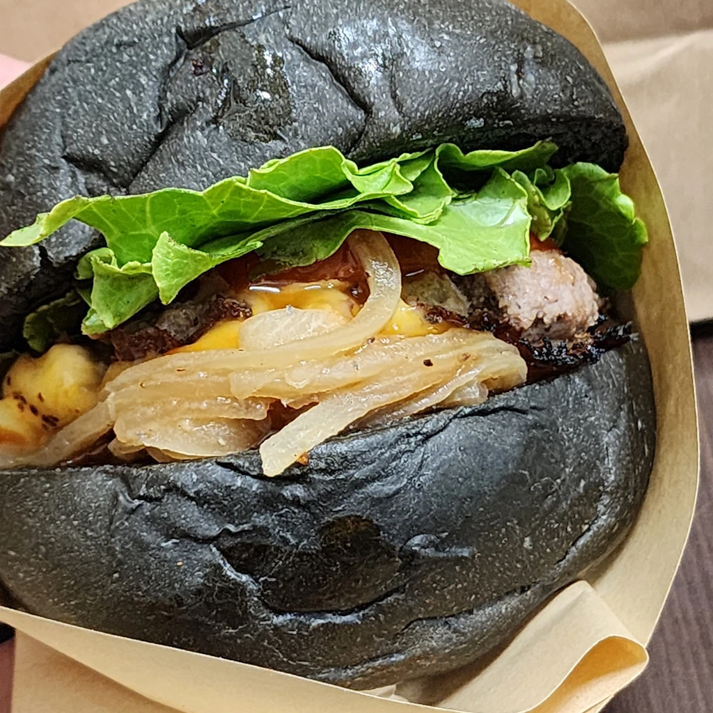 Bounce Back 泰式酸辣牛肉堡 Thai Spicy Beef Burger